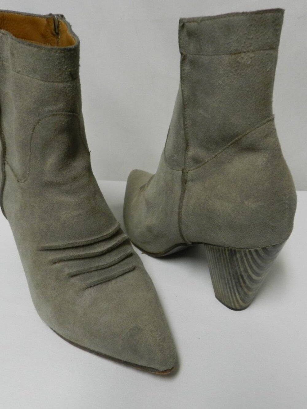 Calleen Cordero Size 9.5 Handmade Suede leather zip top ankle heels taupe Women